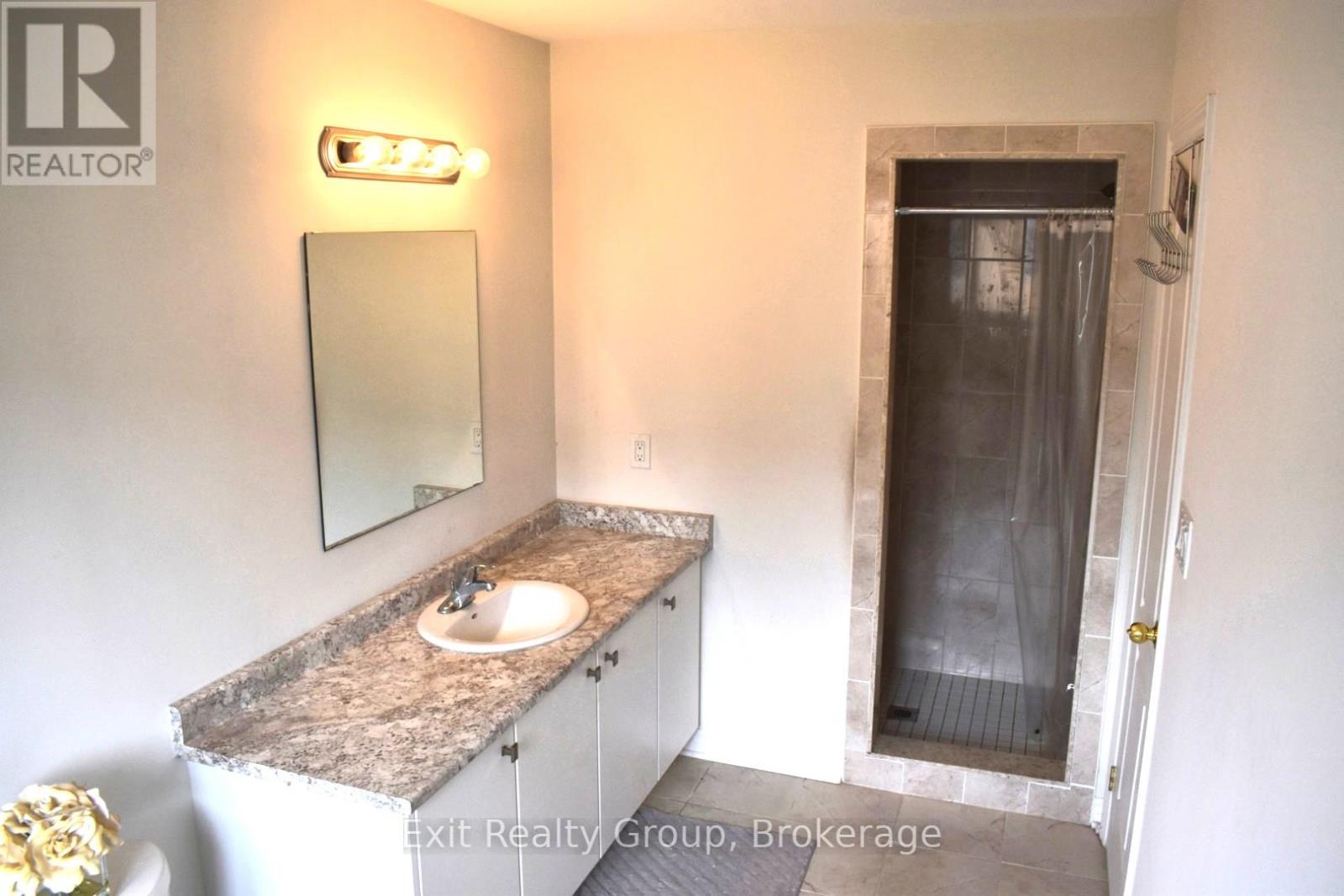 1857 Fosterbrook Street, Oshawa, Ontario  L1K 3G5 - Photo 11 - E13468992