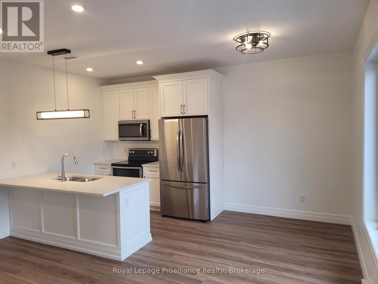 3 - 15 Bay Street, Quinte West, Ontario  K8V 1H2 - Photo 3 - X13468980