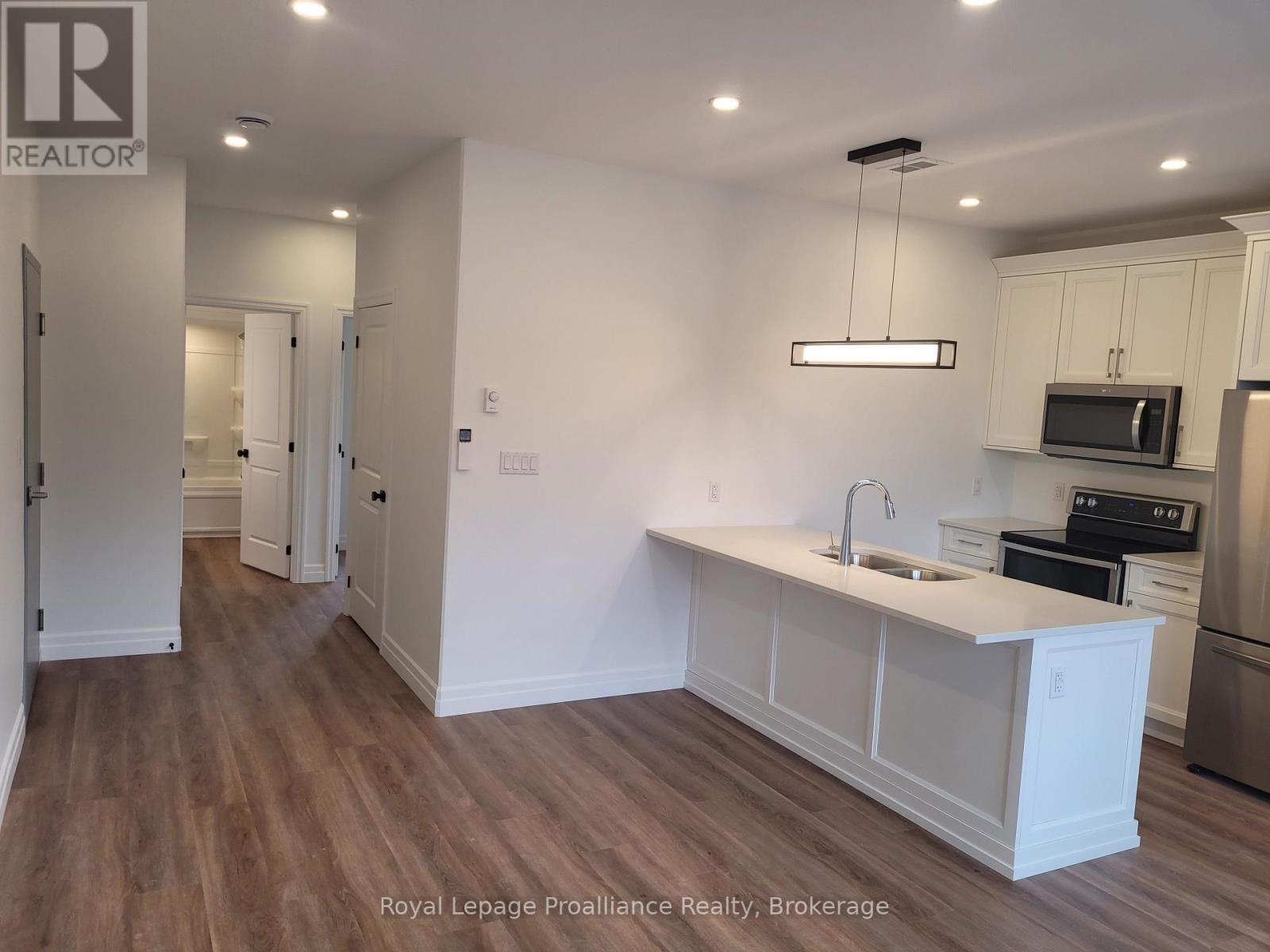 3 - 15 Bay Street, Quinte West, Ontario  K8V 1H2 - Photo 5 - X13468980