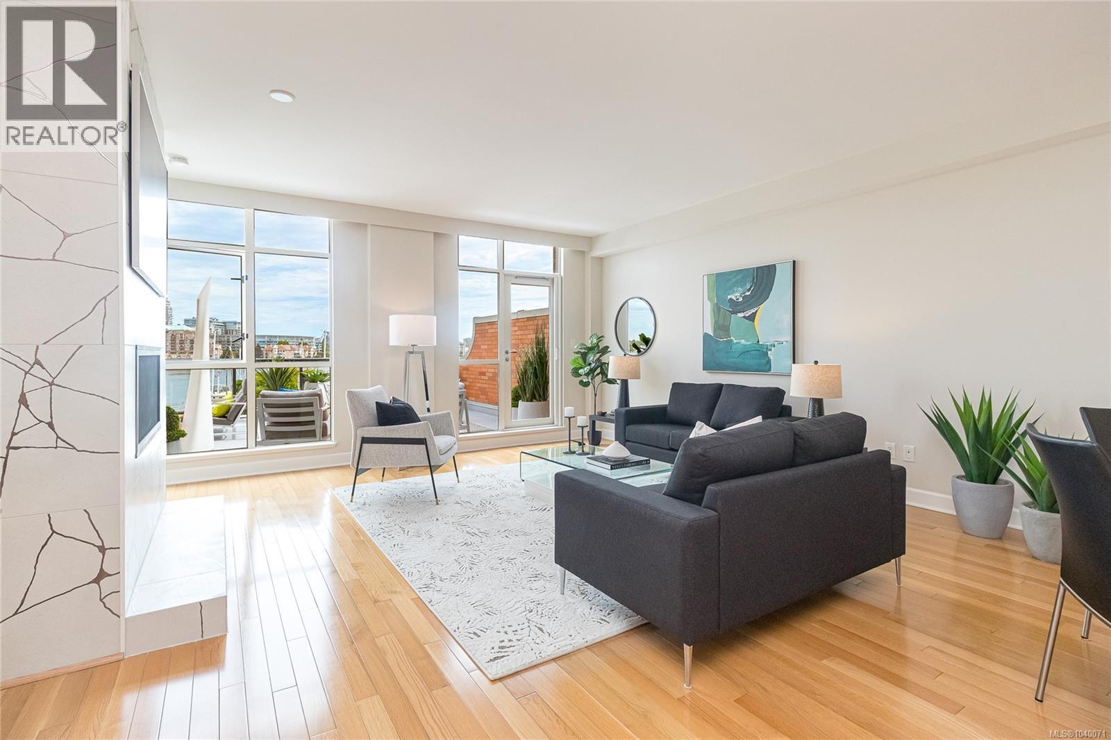 323 21 Dallas Rd, Victoria, British Columbia  V8V 4Z9 - Photo 6 - 1040071