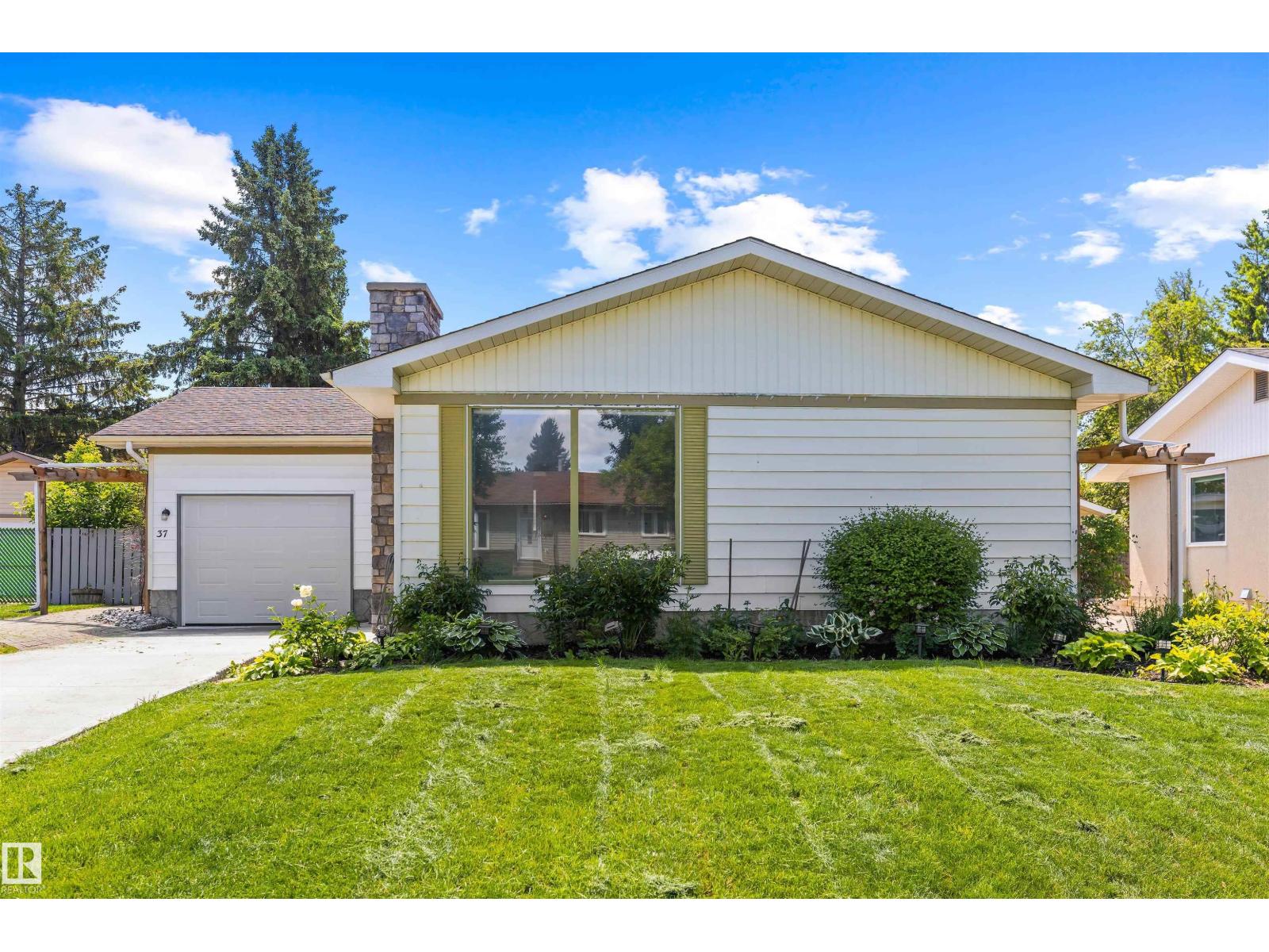 37 Leon Pl, St. Albert, Alberta  T8N 1X6 - Photo 2 - E4494753