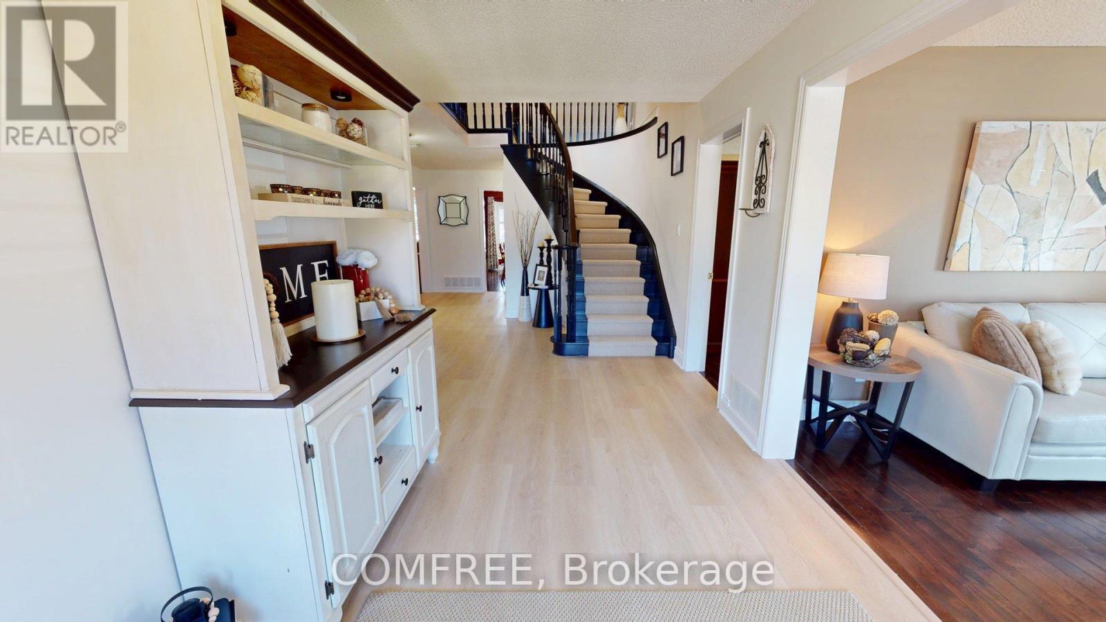 39 Falcon Court, Cambridge, Ontario N1T 1P2 - Photo 2 - X13469084