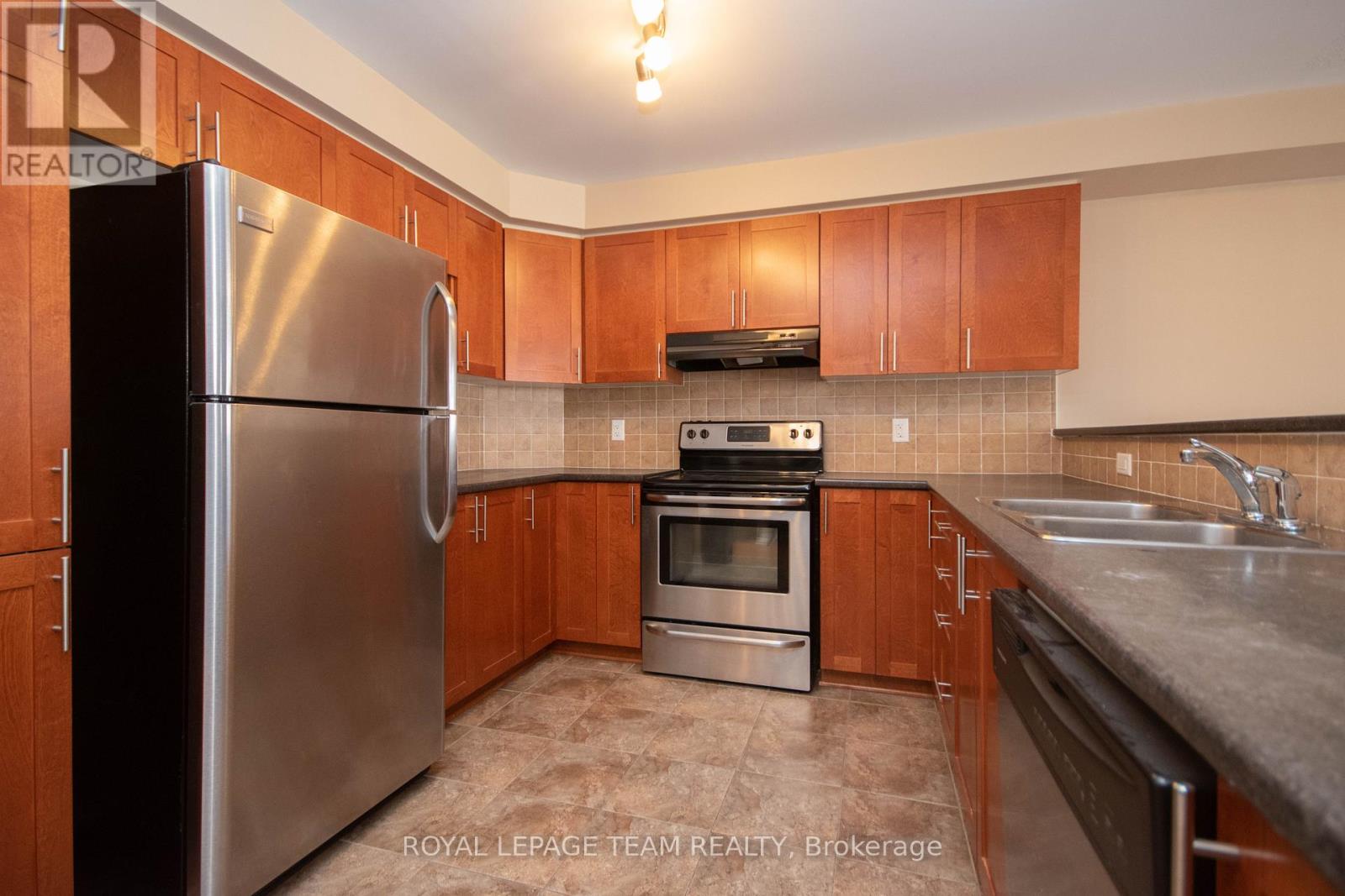 304 Citiplace Drive, Ottawa, Ontario K2E 0A7 - Photo 10 - X13469192