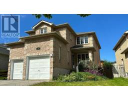 105 WIDGEON STREET, Barrie, Ontario