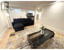 BASEMENT - 7 CHARING CRESCENT, Aurora, Ontario