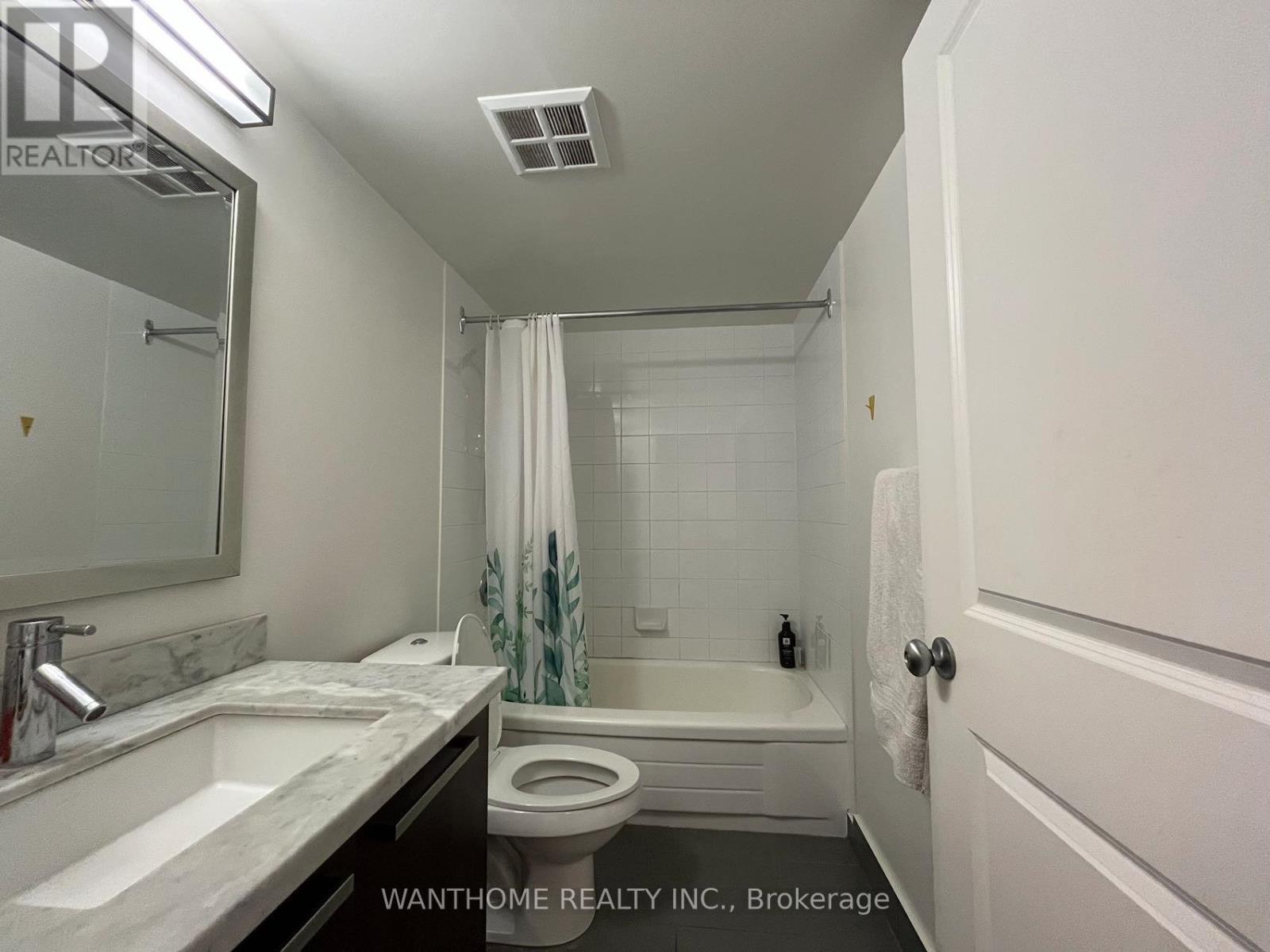 1405 - 11 St Joseph Street, Toronto, Ontario M4Y 3G4 - Photo 17 - C13469128