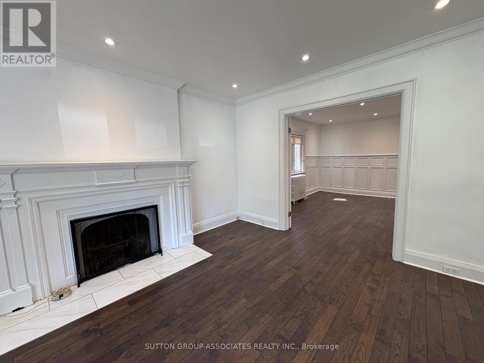 Main - 101 Burnside Drive, Toronto, Ontario  M6G 2M9 - Photo 6 - C13469138