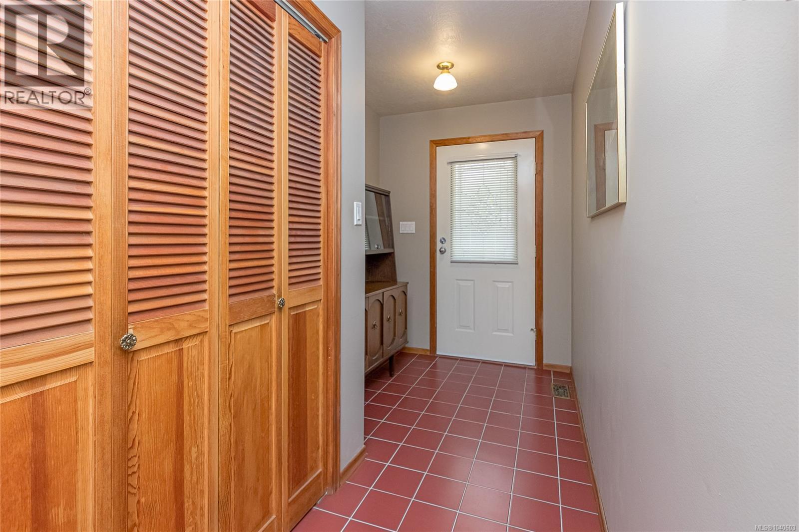 1255 Mckenzie Dr, Duncan, British Columbia  V9L 5R8 - Photo 2 - 1040603
