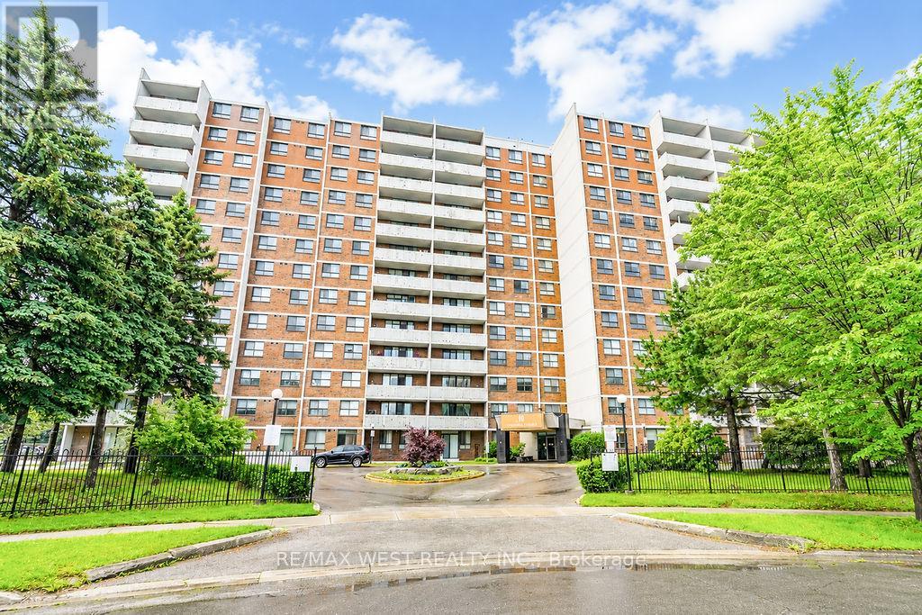 907 - 10 STONEHILL COURT, Toronto, Ontario