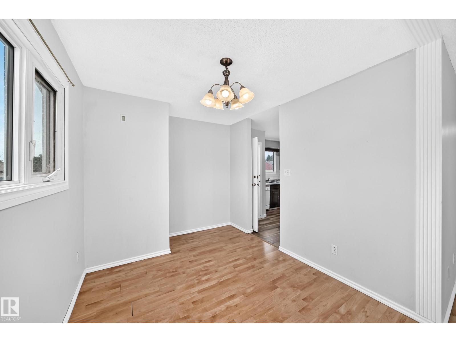 1103 56 St NW, Edmonton, Alberta  T6L 1Y4 - Photo 10 - E4494766