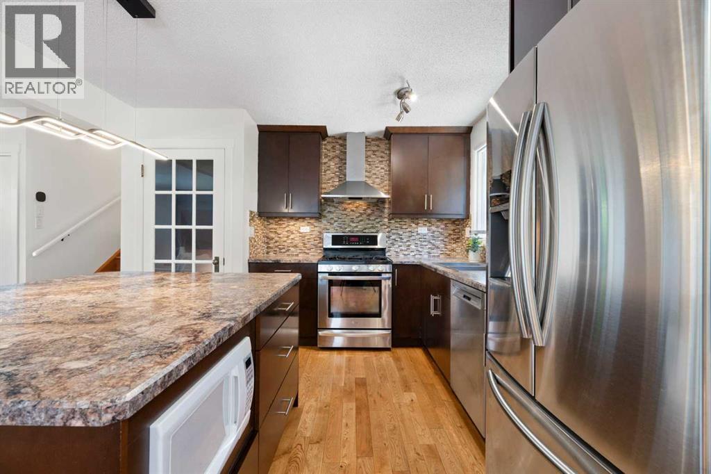 5032 Vanstone Crescent Nw, Calgary, Alberta  T3A 0V9 - Photo 10 - A2318910