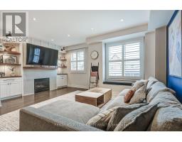 22 LOWTHER AVENUE, Richmond Hill, Ontario