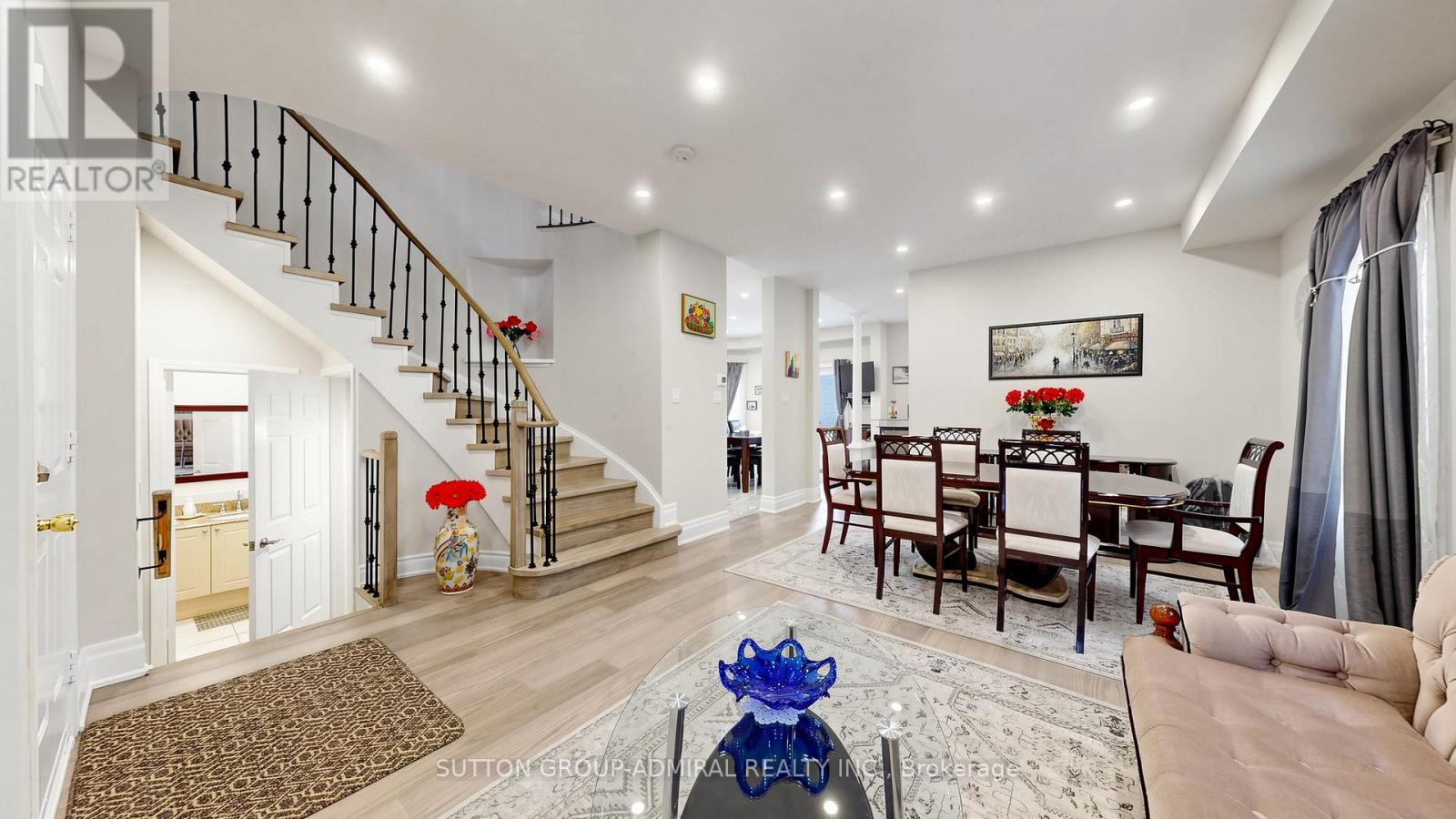 84 Sapphire Drive, Richmond Hill, Ontario  L4S 2E6 - Photo 4 - N13469088