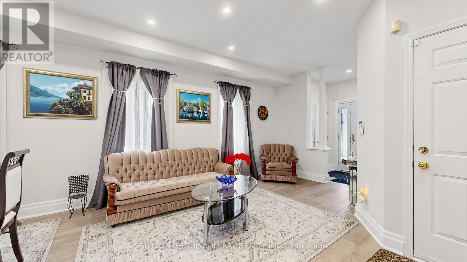 84 Sapphire Drive, Richmond Hill, Ontario  L4S 2E6 - Photo 5 - N13469088