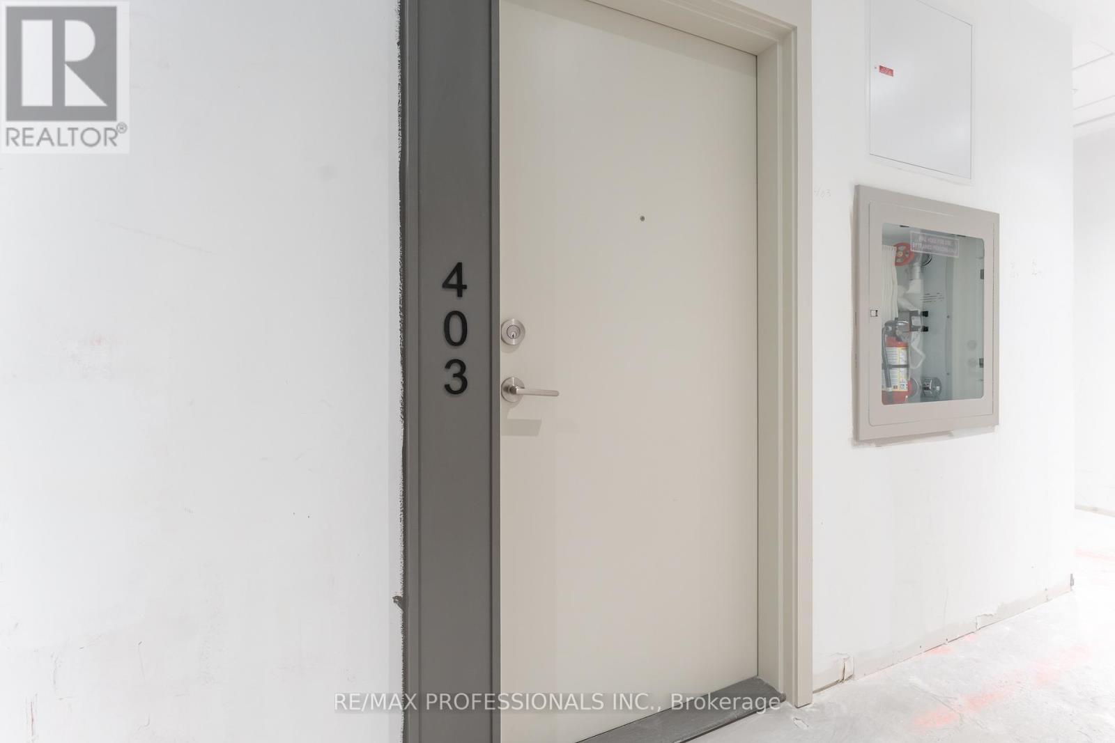 403 - 10 Flavelle Trail, Vaughan, Ontario  L4L 1V8 - Photo 1 - N13469208
