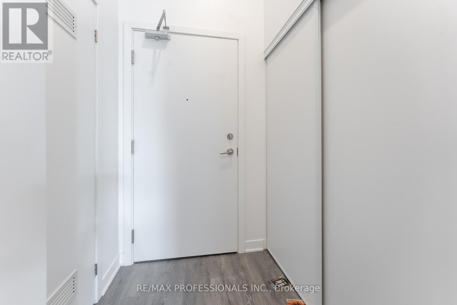 403 - 10 Flavelle Trail, Vaughan, Ontario  L4L 1V8 - Photo 2 - N13469208