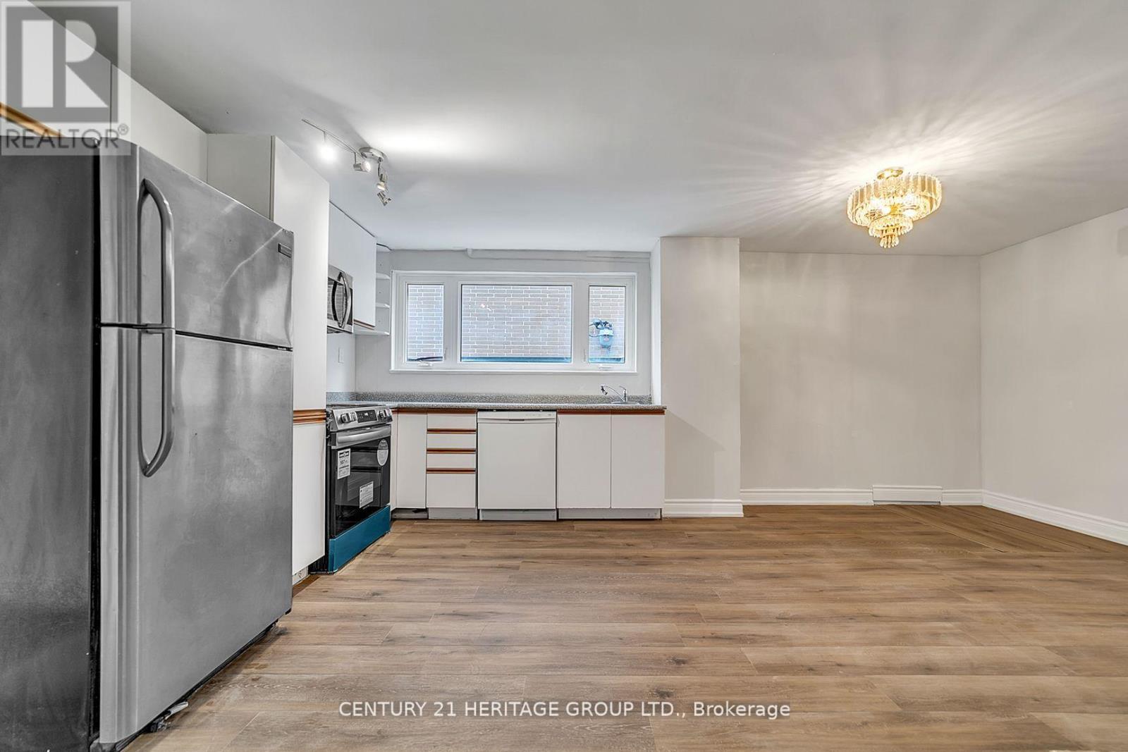 Bsmt - 31 Larabee Crescent, Toronto, Ontario M3A 3E6 - Photo 9 - C13469154