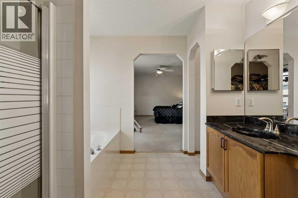72 Douglas Glen Heights Se, Calgary, Alberta  T2Z 3T5 - Photo 25 - A2322067