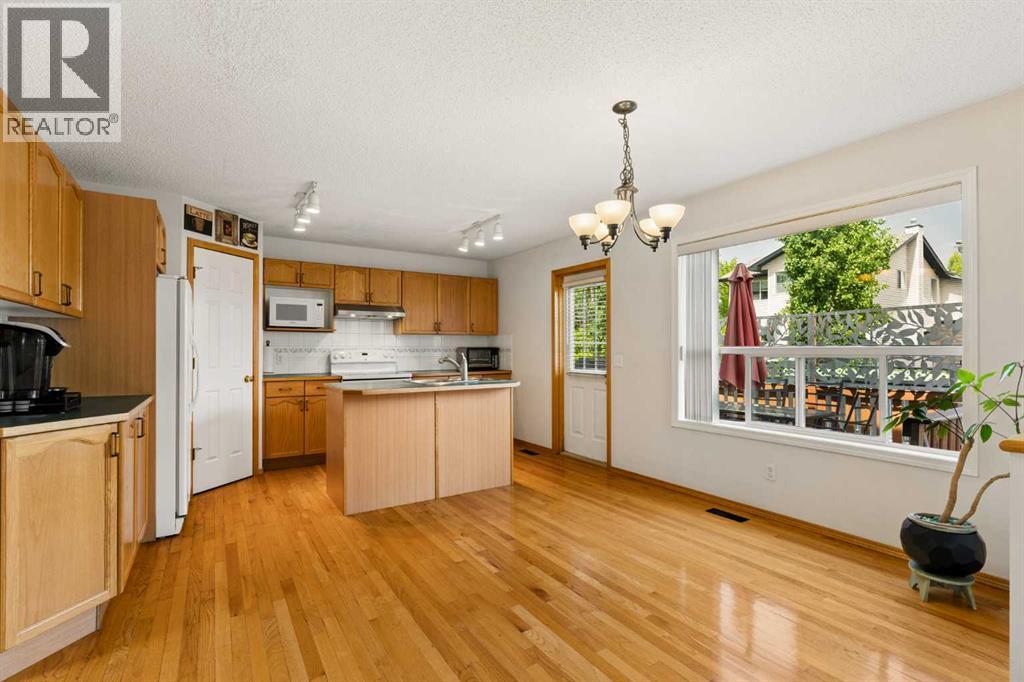 72 Douglas Glen Heights Se, Calgary, Alberta  T2Z 3T5 - Photo 6 - A2322067