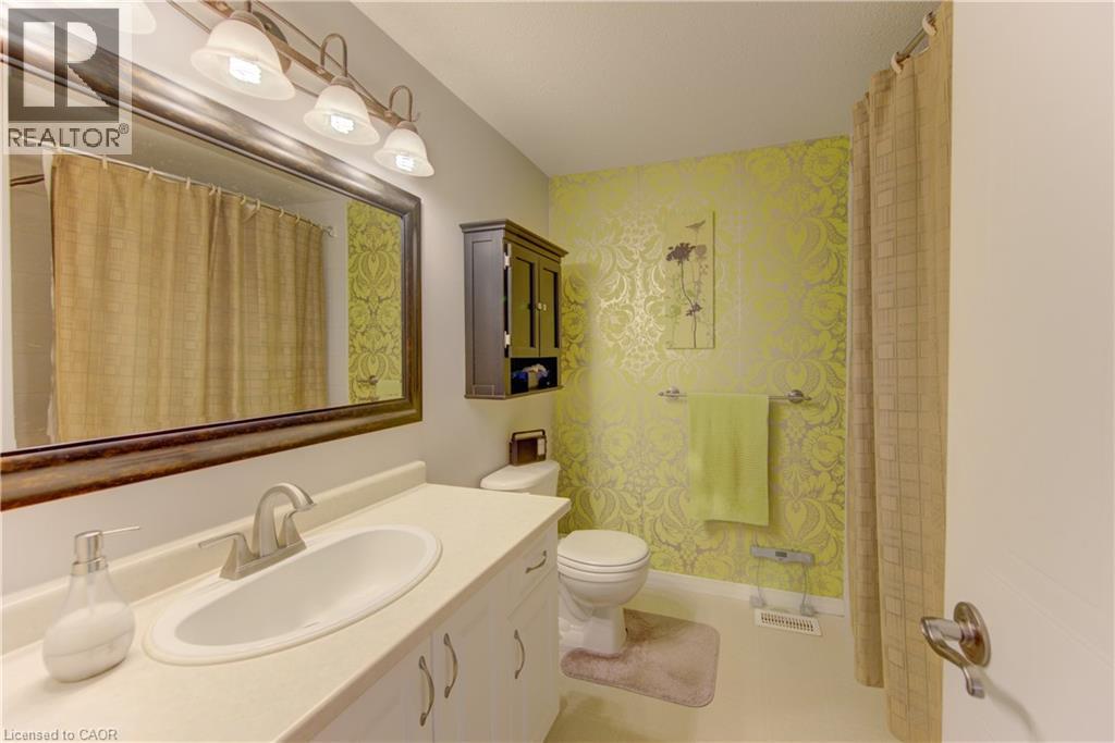 60 Foxglove Crescent, Kitchener, Ontario  N2E 3Y7 - Photo 20 - 40841305