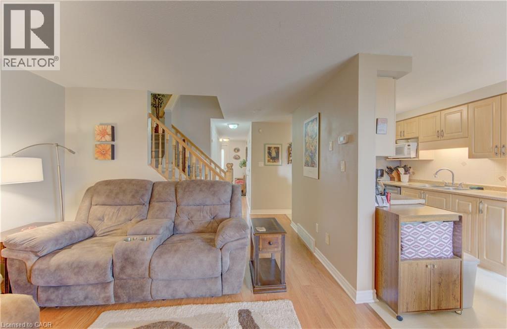 60 Foxglove Crescent, Kitchener, Ontario  N2E 3Y7 - Photo 9 - 40841305