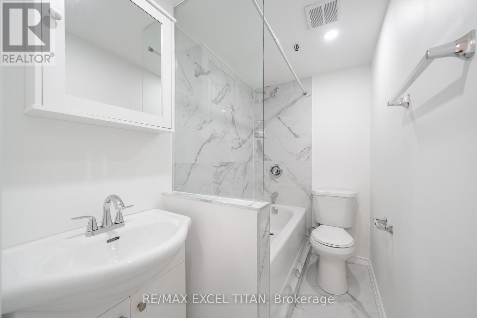 B101 - 2255 Weston Road, Toronto, Ontario M9N 1Y5 - Photo 9 - W13469014
