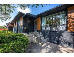 33 BRAMPTON ROAD, Toronto, Ontario
