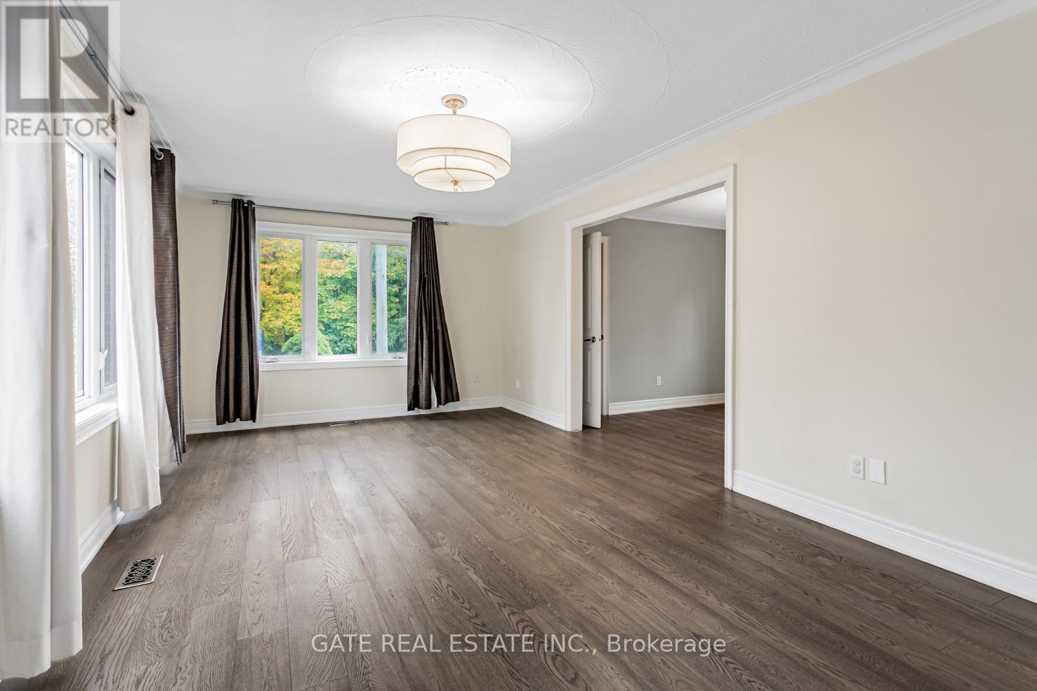 60 Scott Street, Brampton, Ontario  L6V 1S3 - Photo 5 - W13469112