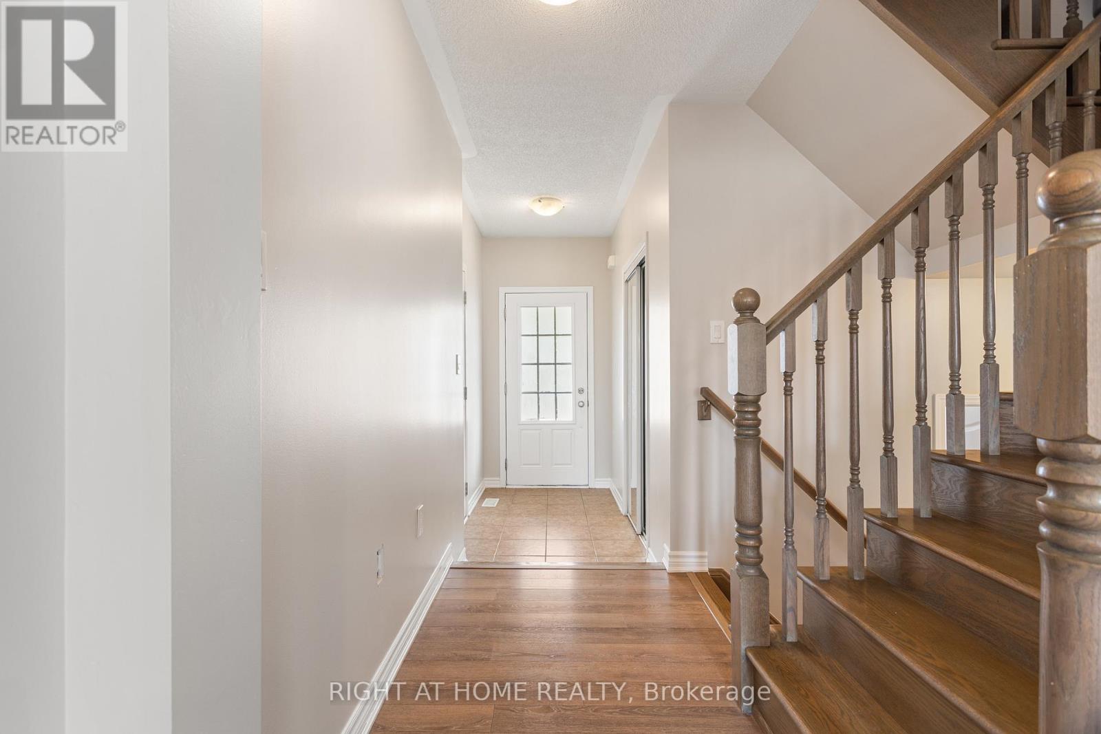1550 Gainer Crescent, Milton, Ontario  L9T 8Y3 - Photo 10 - W13469198