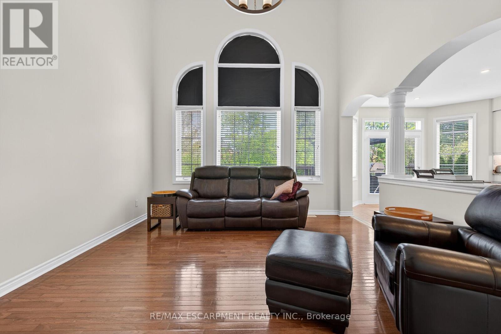 2431 Castlebrook Road, Oakville, Ontario  L6M 4Z2 - Photo 8 - W13155308
