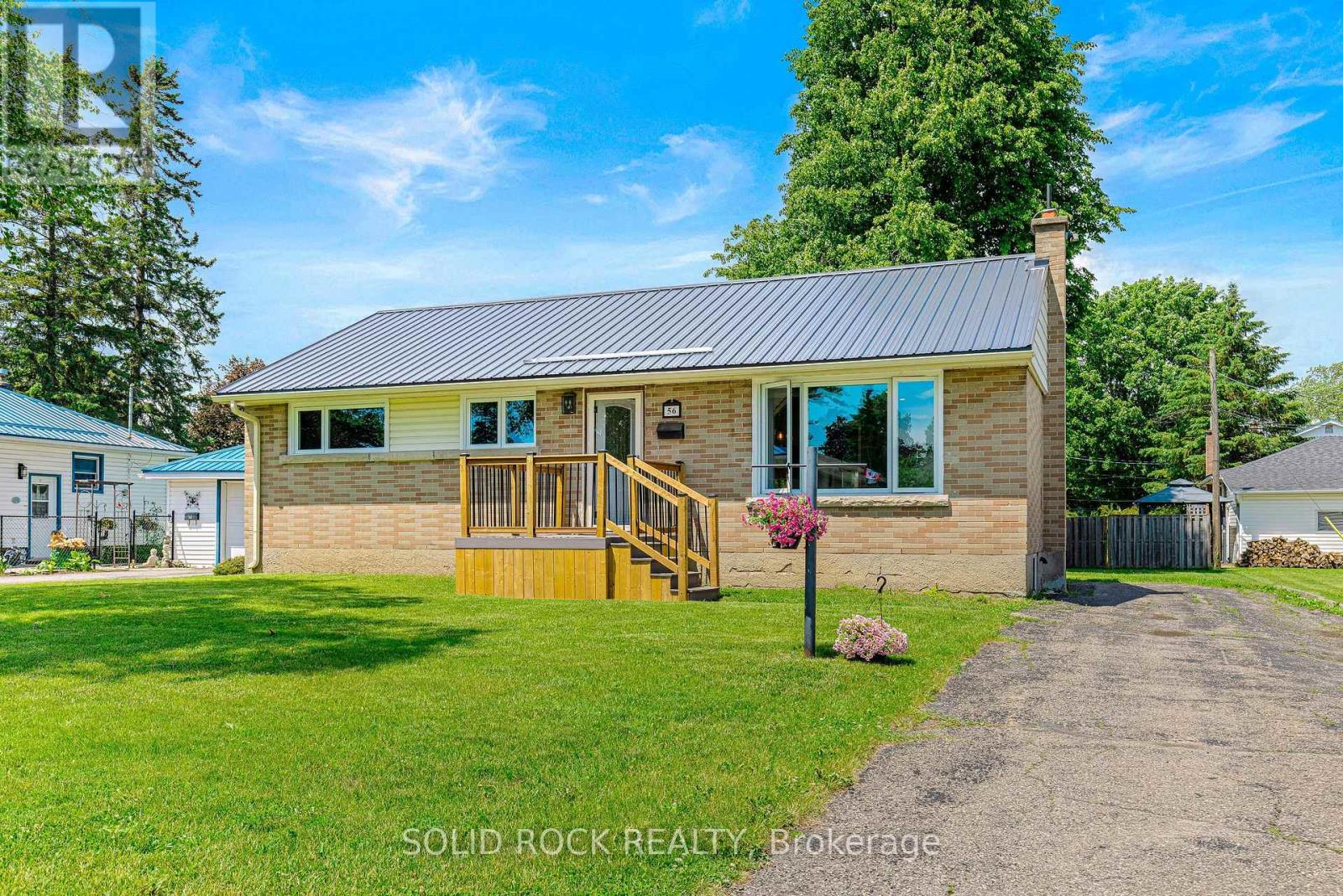 56 Bramshot Avenue, Brockville, Ontario  K6V 1Y8 - Photo 1 - X13469232