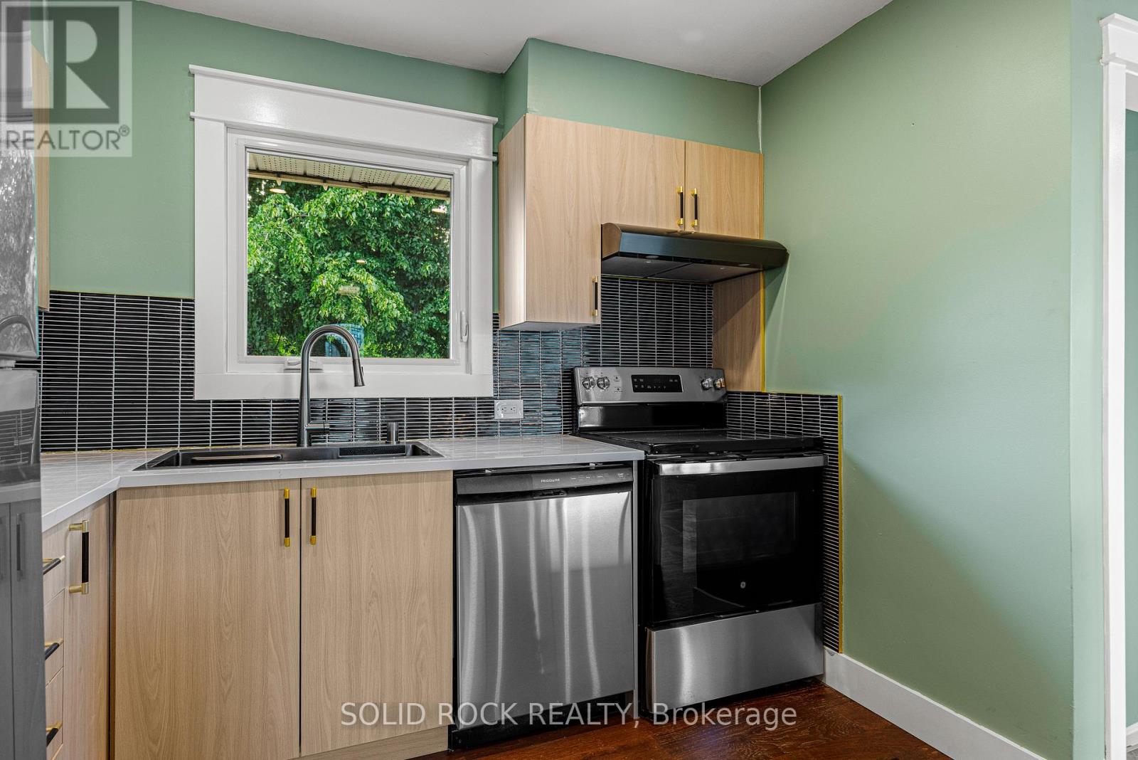 56 Bramshot Avenue, Brockville, Ontario  K6V 1Y8 - Photo 11 - X13469232