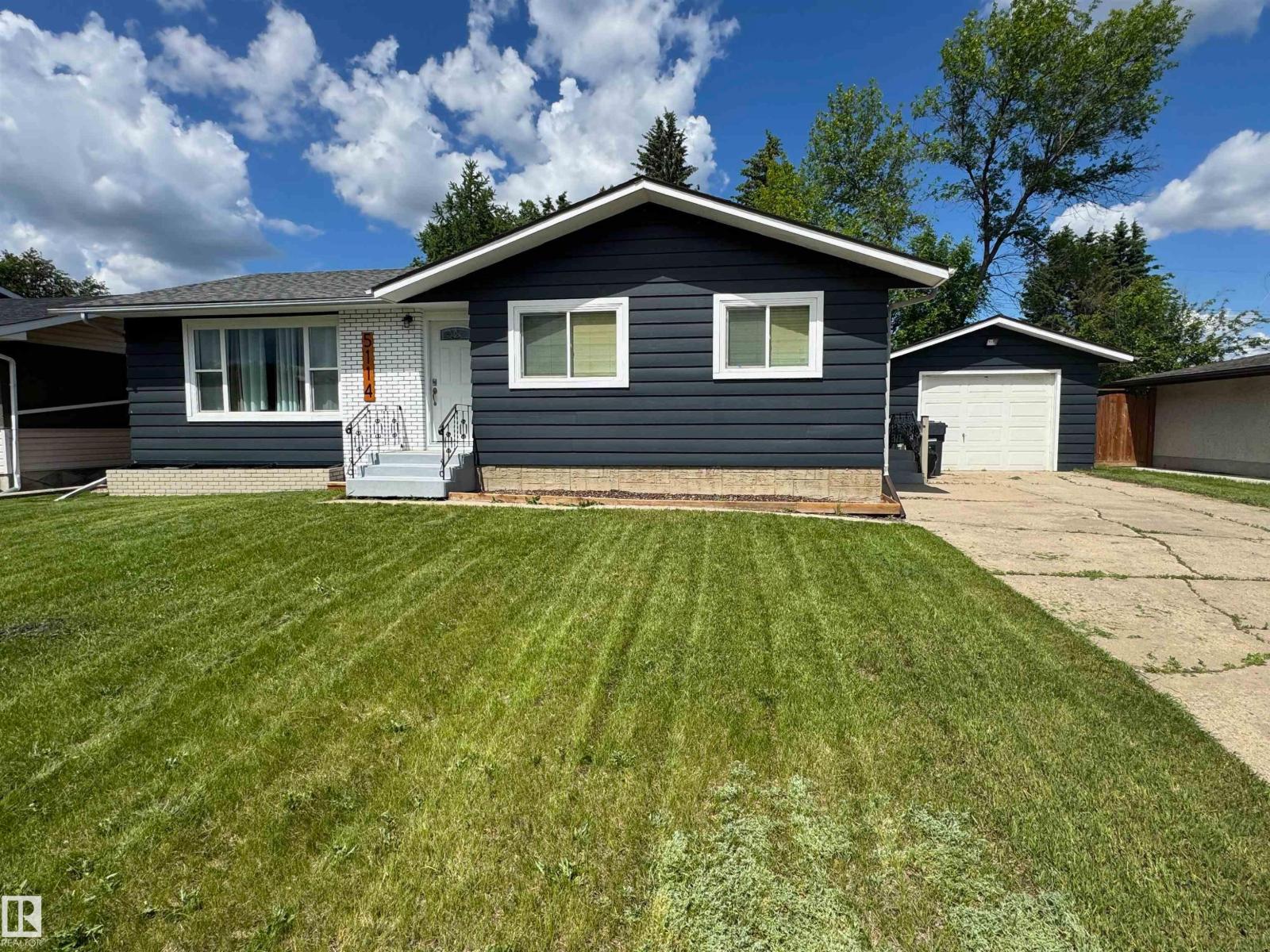 5114 44 AV, St. Paul Town, Alberta