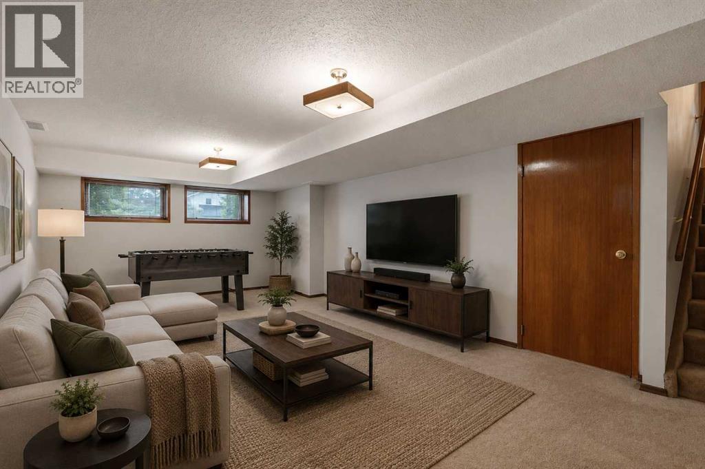 27 Woodgreen Place SW, Calgary, Alberta  T2W 4A3 - Photo 23 - A2321722