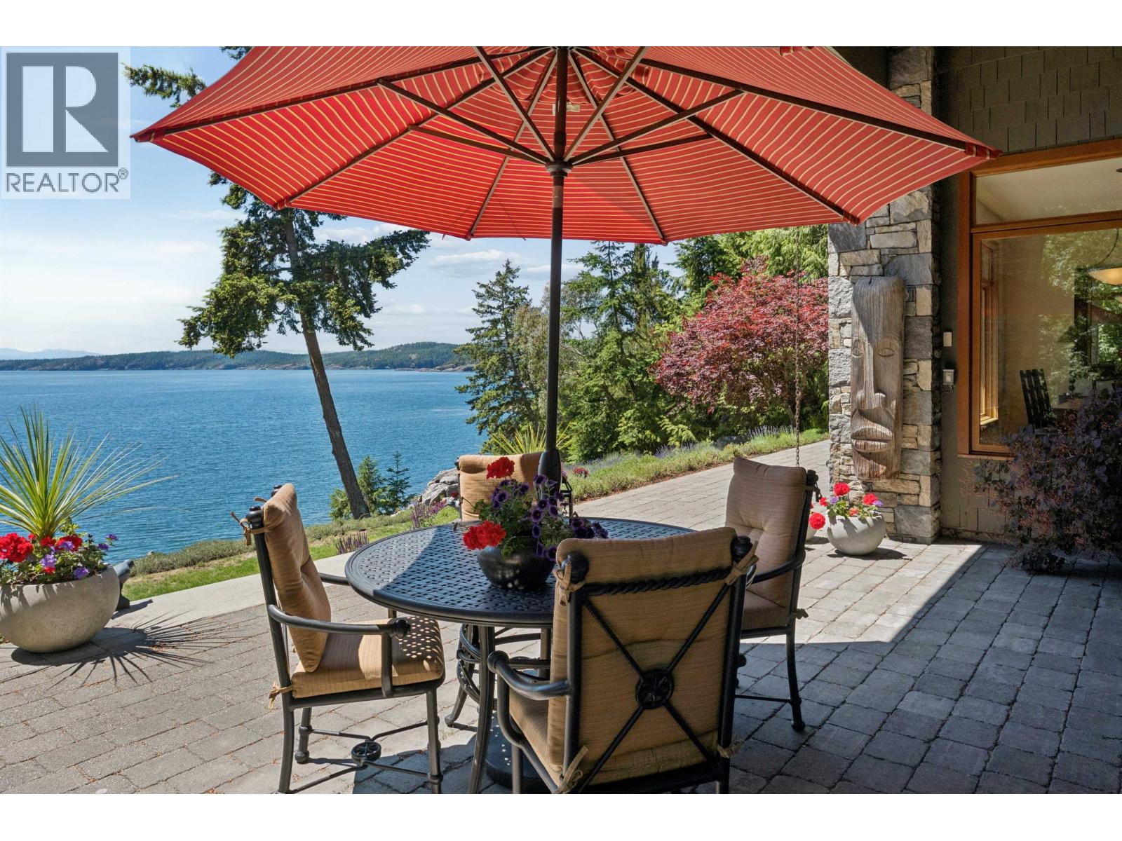 9269 Jorgensen Drive, Halfmoon Bay, British Columbia V7Z 1B4 - Photo 13 - R3137964