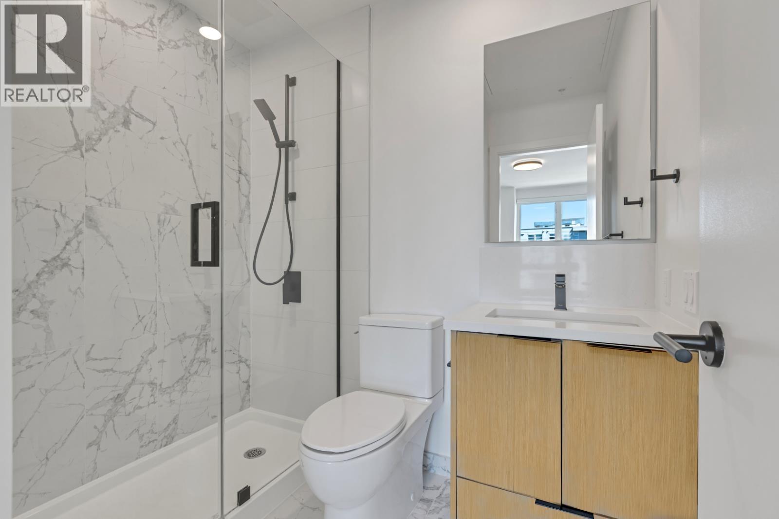401 422 E 3rd Street, North Vancouver, British Columbia  V7L 0K1 - Photo 13 - R3137949