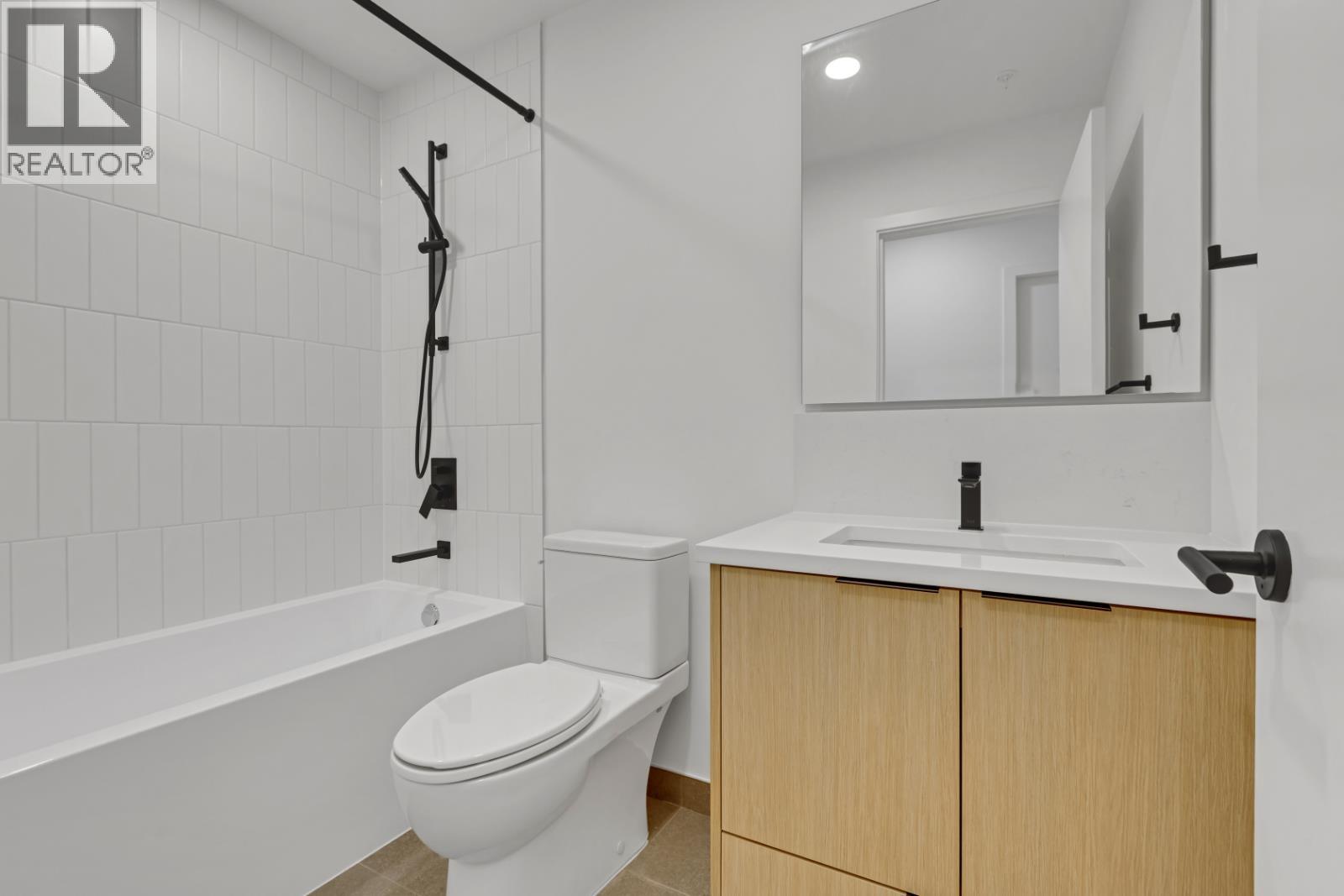 401 422 E 3rd Street, North Vancouver, British Columbia  V7L 0K1 - Photo 14 - R3137949