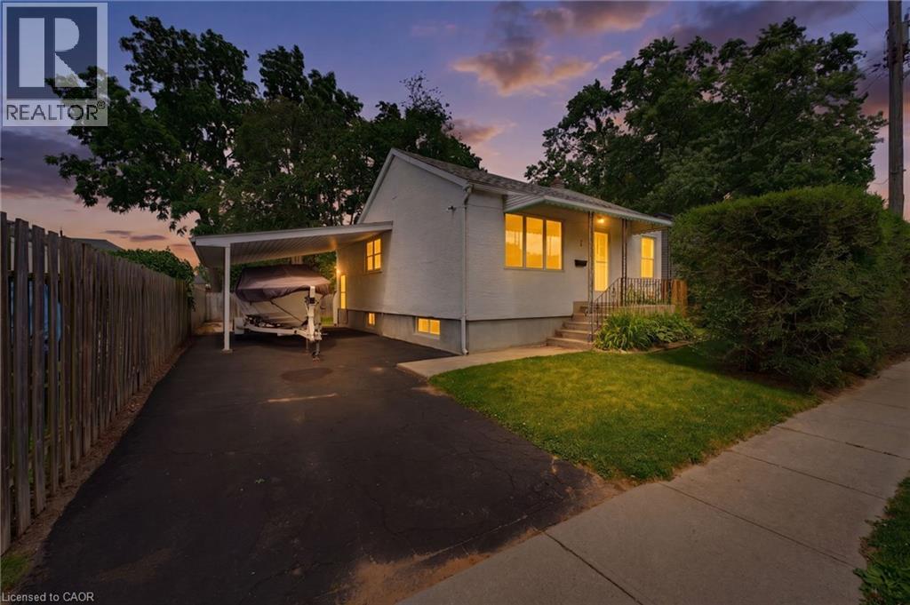 1 Byron Place, St. Catharines, Ontario  L2R 1M1 - Photo 2 - 40841493