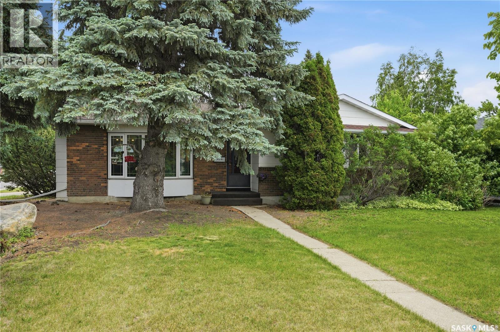 441 Capilano Drive, Saskatoon, Saskatchewan  S7K 4J6 - Photo 36 - SK040141