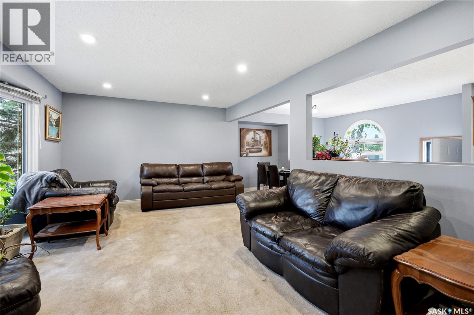 441 Capilano Drive, Saskatoon, Saskatchewan  S7K 4J6 - Photo 7 - SK040141