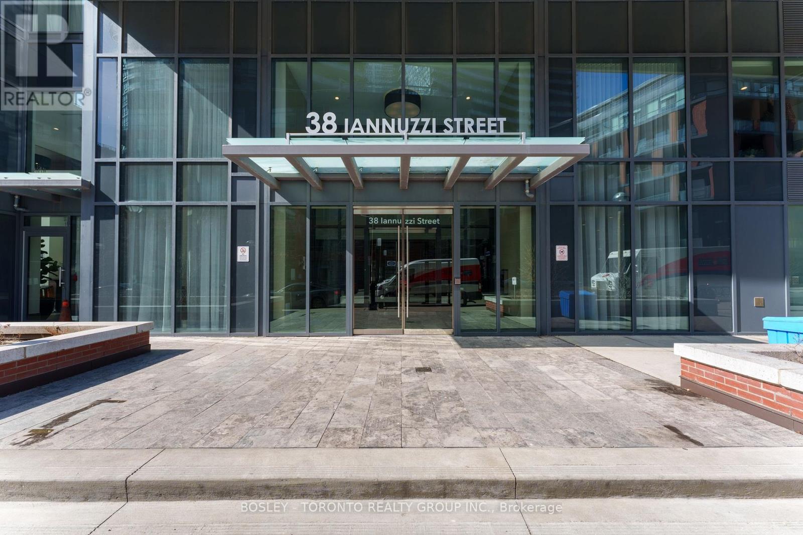2002 - 38 IANNUZZI STREET - Photo 2