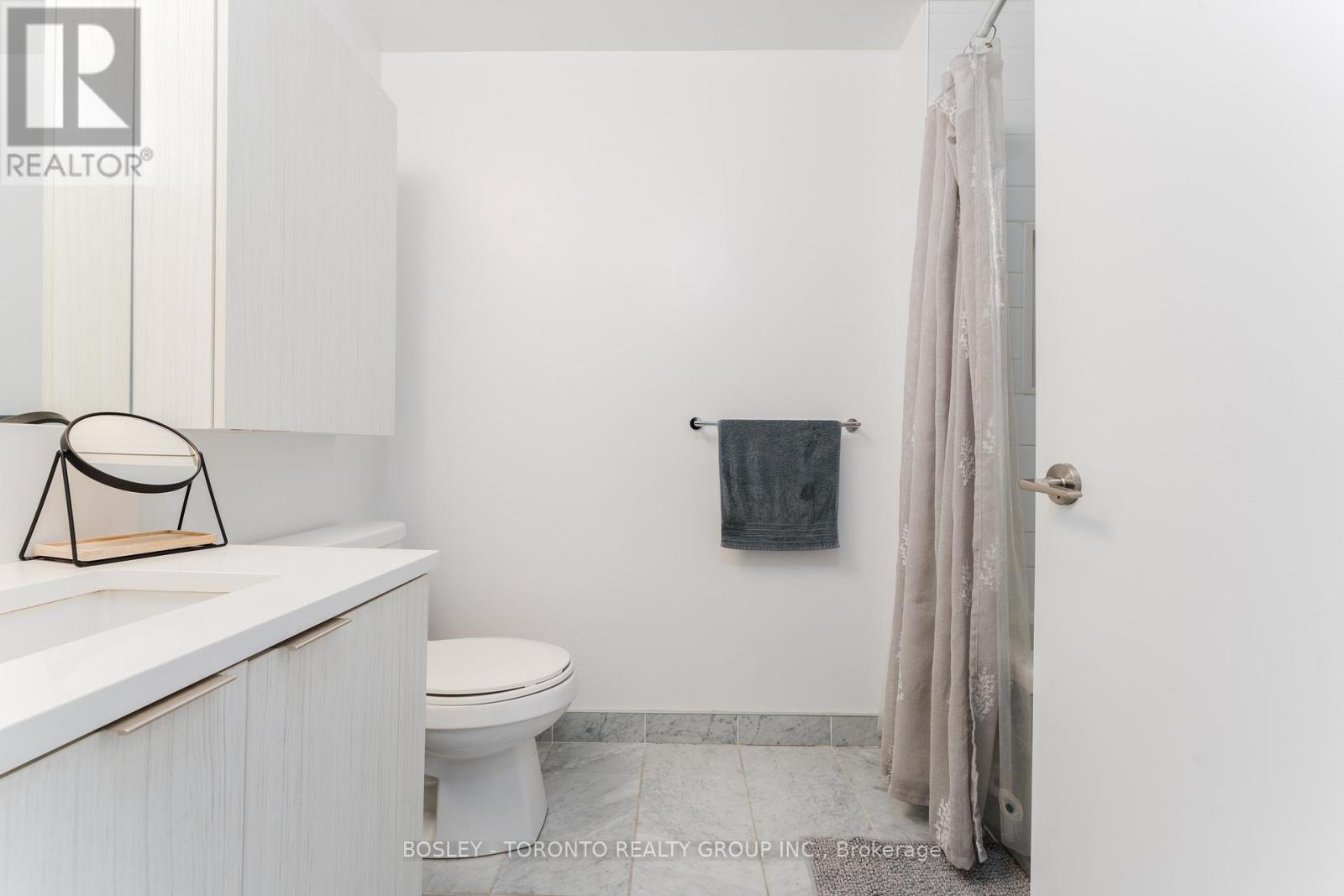 2002 - 38 IANNUZZI STREET - Photo 25