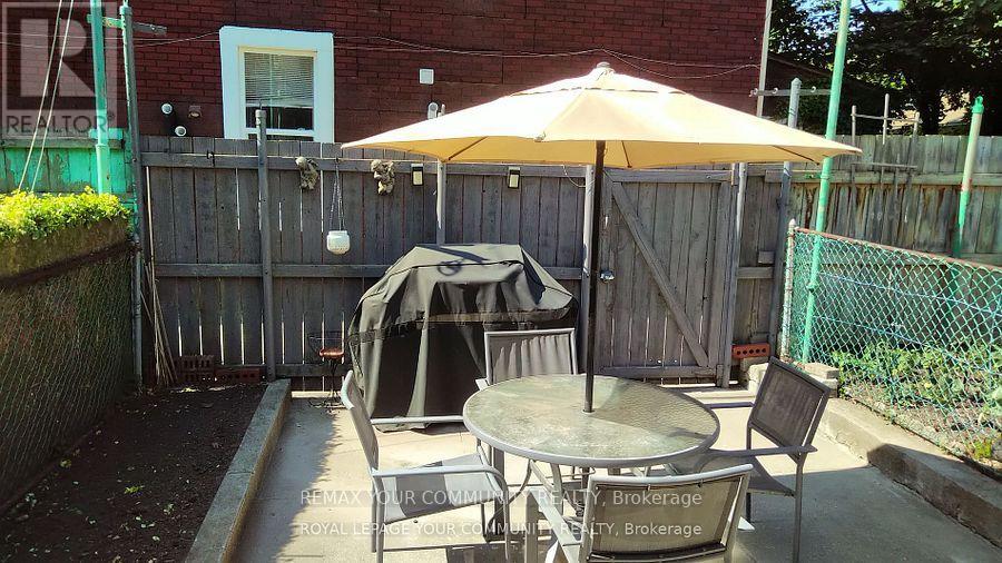 Main - 48 Ulster Street, Toronto, Ontario  M5S 1E3 - Photo 13 - C13469300