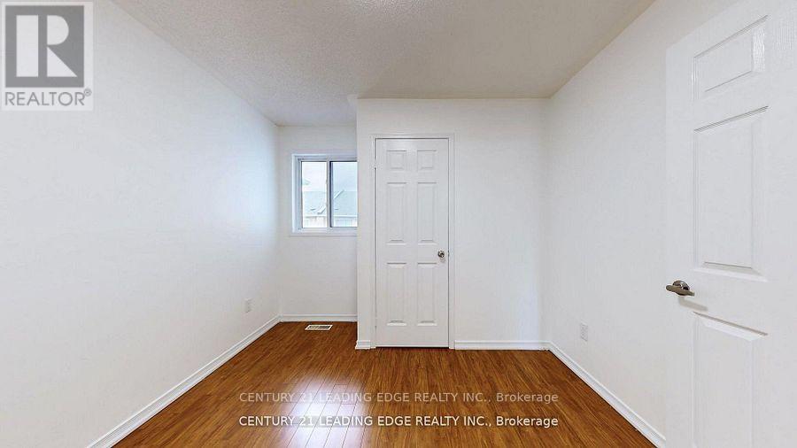 38 Rumi Crescent, Toronto, Ontario  M4A 2X6 - Photo 18 - C13468220