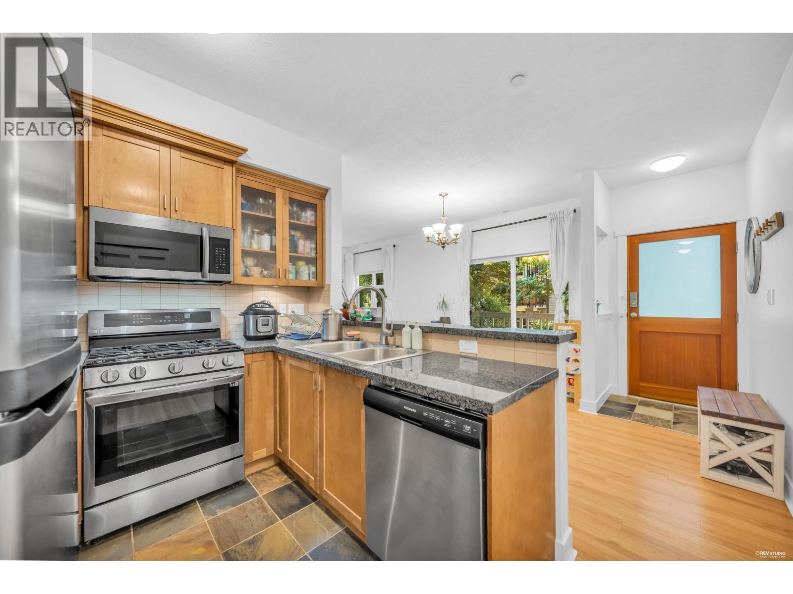 138 7388 Macpherson Avenue, Burnaby, British Columbia  V5J 0A1 - Photo 14 - R3137957