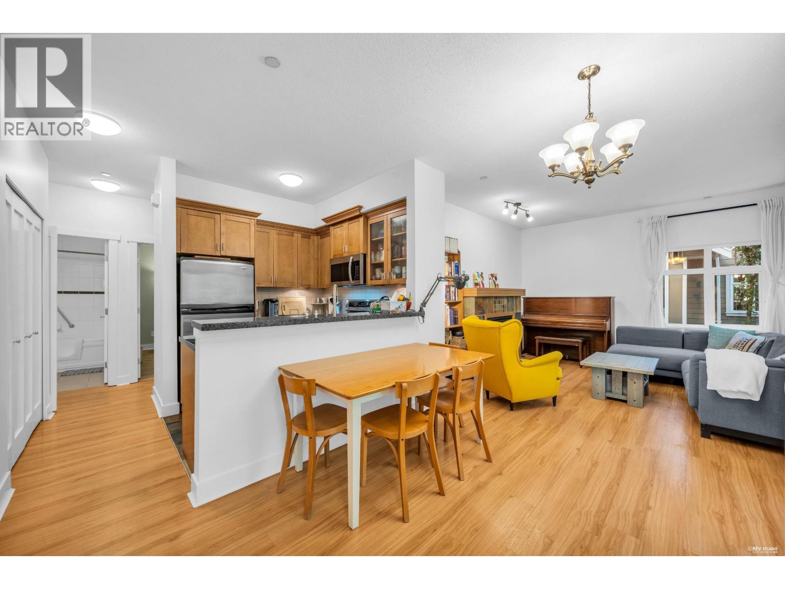 138 7388 Macpherson Avenue, Burnaby, British Columbia  V5J 0A1 - Photo 8 - R3137957