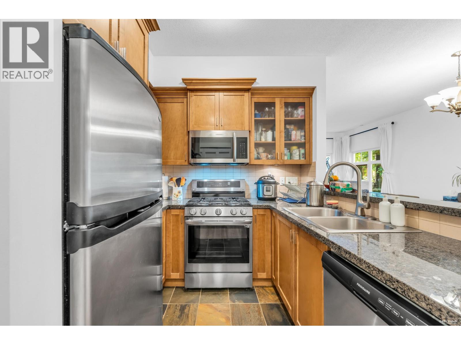138 7388 Macpherson Avenue, Burnaby, British Columbia  V5J 0A1 - Photo 13 - R3137957