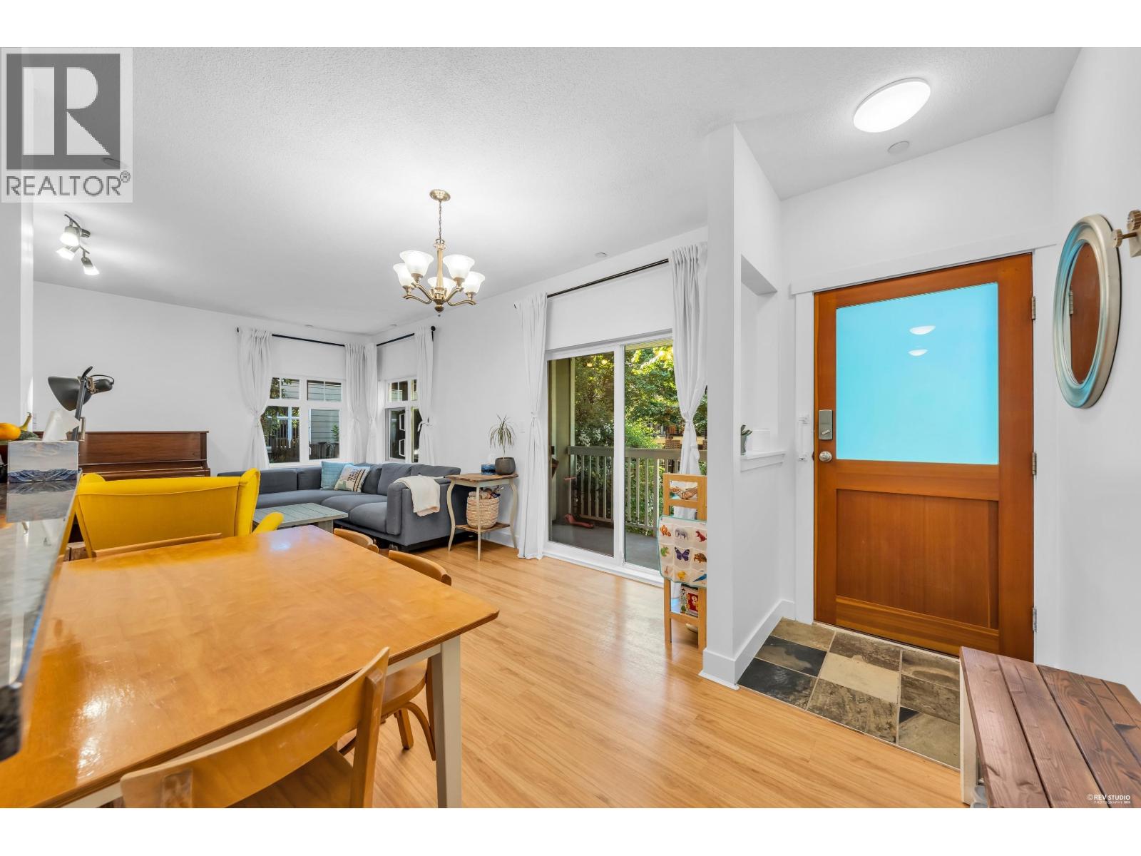 138 7388 Macpherson Avenue, Burnaby, British Columbia  V5J 0A1 - Photo 10 - R3137957