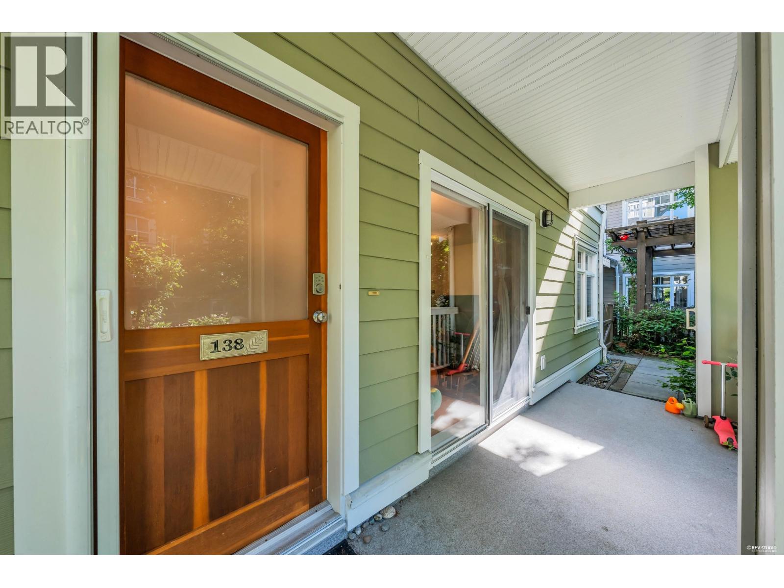 138 7388 Macpherson Avenue, Burnaby, British Columbia  V5J 0A1 - Photo 3 - R3137957
