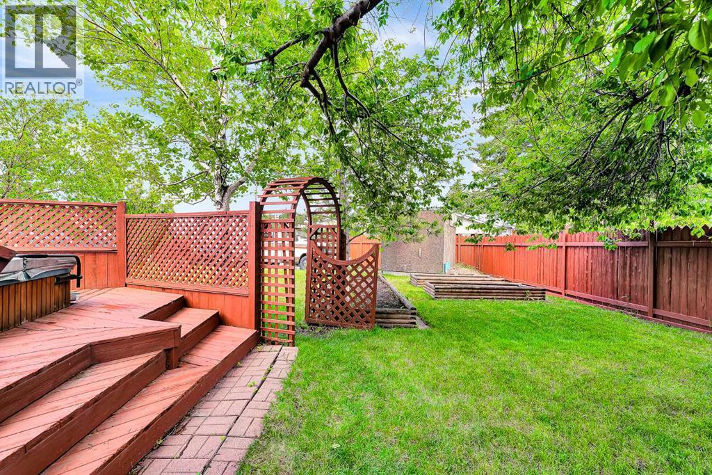 244 Travis Place NE, Calgary, Alberta  T2K 3W4 - Photo 35 - A2317176